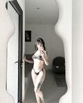 Lại Thị Trầm Hương 1999