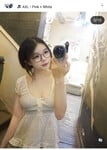 Lột đồ các cô em.