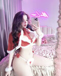 Hồ Kim Liên 1998