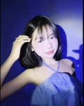 Lột đồ con đỉ ngọc như