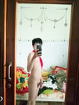 Thik mặc quần hay ko mặc ta