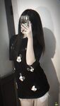 Em gái áo đen xinh xắn