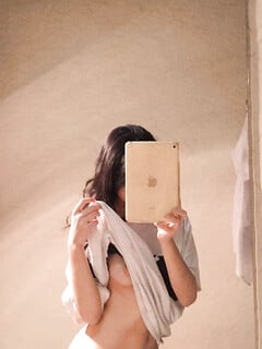 Thơm non