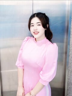 chị y tá dâm